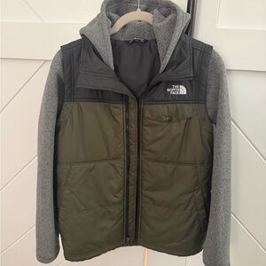 The North Face Boys Gordon Jacket in Olive/Black/Charcoal